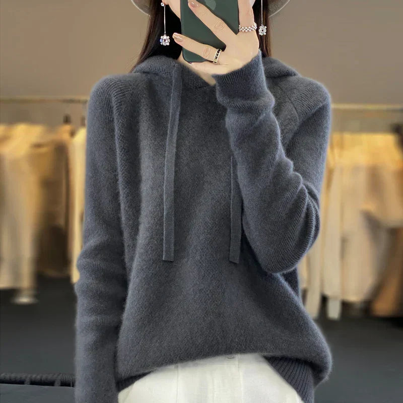 Kelly | Soft Winter Hooded Knit